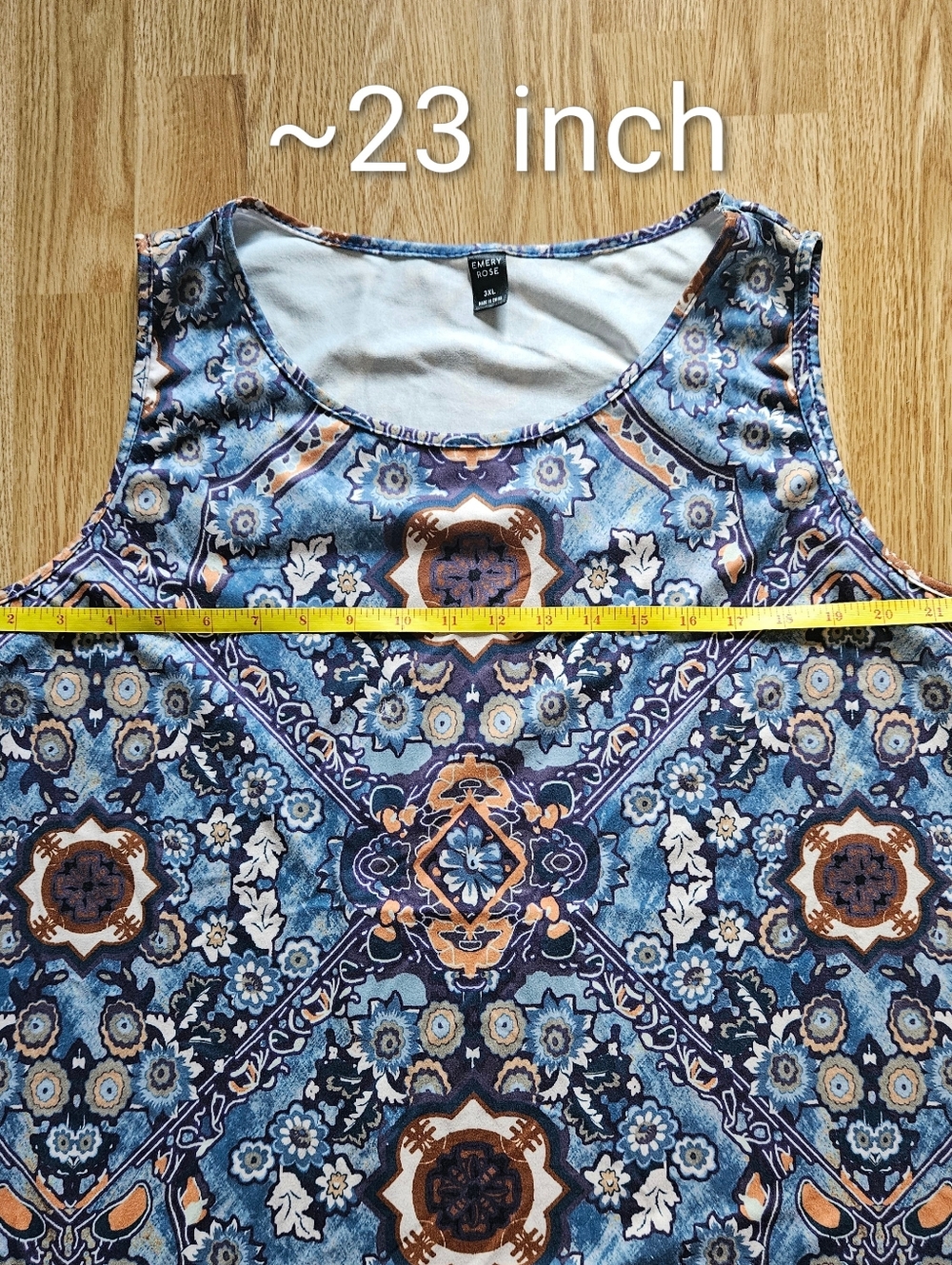 Emery Rose Printed Scoop Neck Tank Top in Blue and Peach - Picture 6 of 6